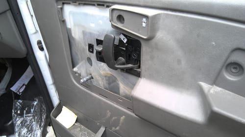 2004 GMC Expr15