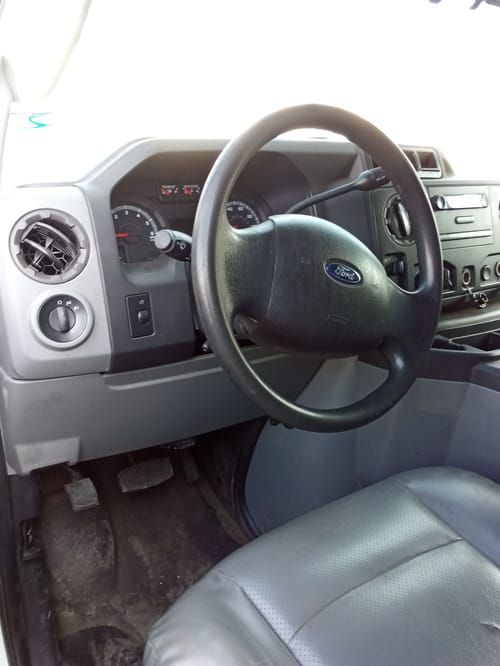 2013 Ford E-150