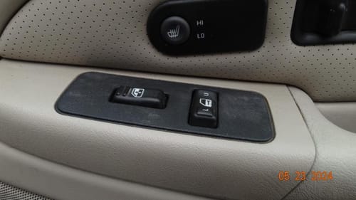 2002 Cadillac Escalade