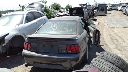 2003 Ford Mustang