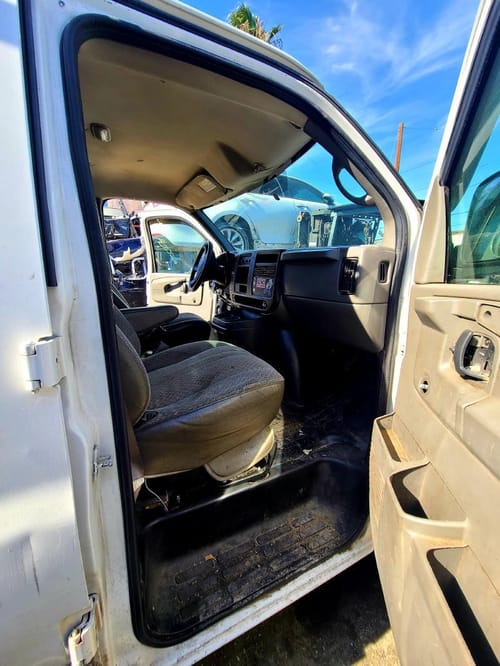2006 GMC Expr35