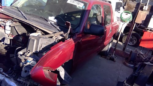 2005 GMC Aval15