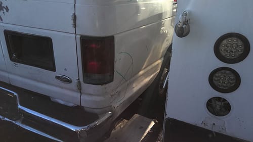 2000 Ford E-250