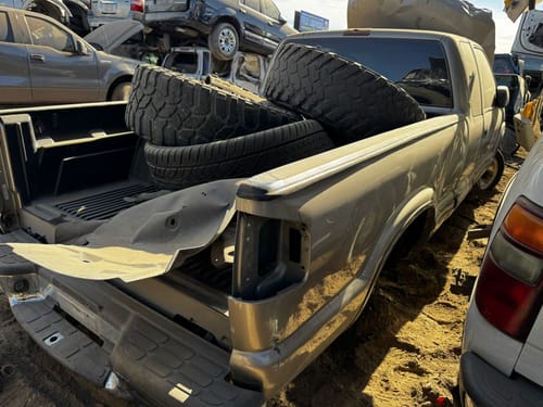 2000 GMC S10s15