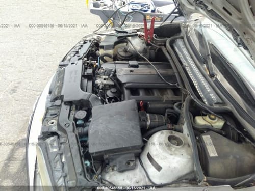 2003 BMW 325i