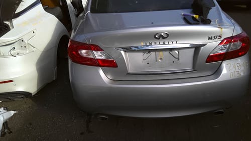2011 Infiniti M37