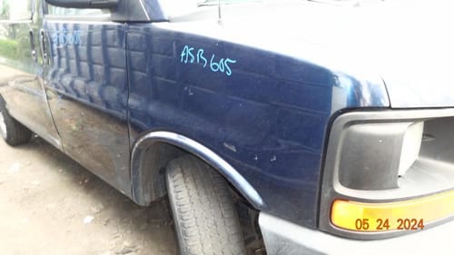 2009 GMC Expr25