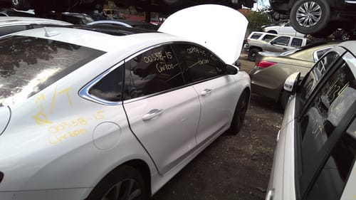 2015 Chrysler 200