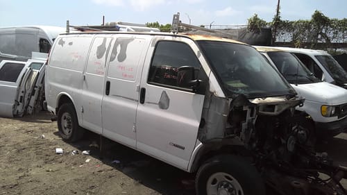 2005 GMC Expr25