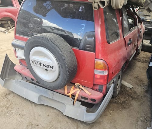 2000 Chevrolet Tracker