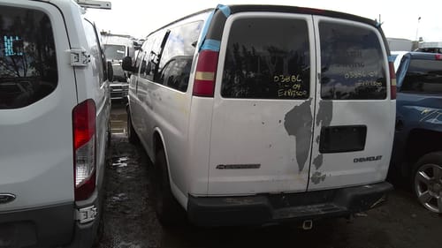 2004 GMC Expr25