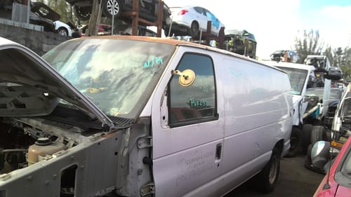 2002 Ford E-250