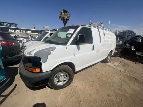 2008 GMC Expr25