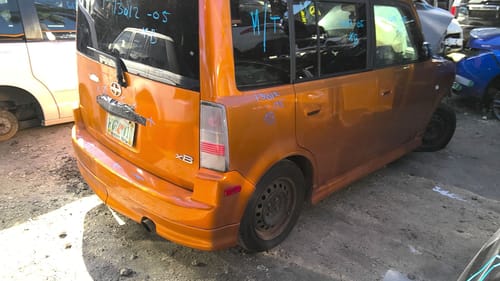 2005 Scion Xb