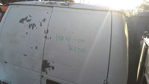 2000 Ford E-250