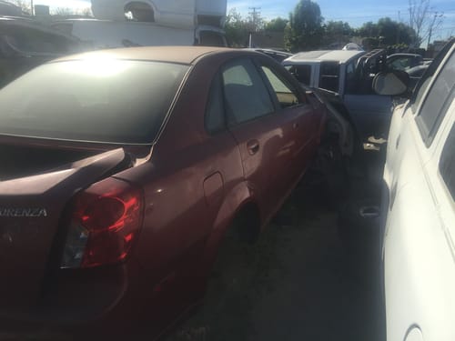 2005 Suzuki Forenza