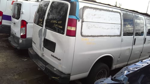 2004 GMC Expr25