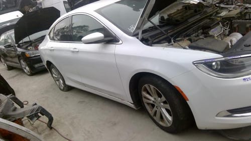 2015 Chrysler 200