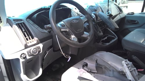 2015 Ford Tra250