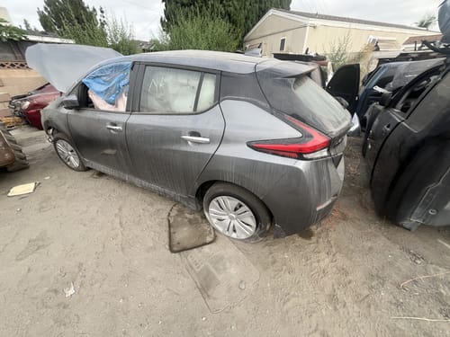 2023 Nissan Leaf