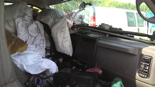 2005 GMC Expr25