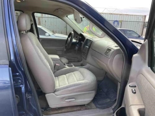 2004 Ford Explorer