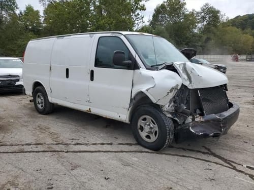2005 GMC Expr15