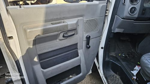 2011 Ford E-350