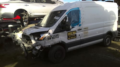 2015 Ford Tra250