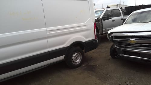 2019 Ford Tra250