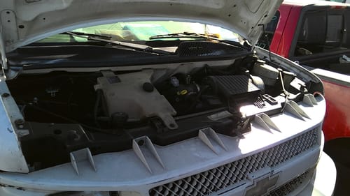 2003 GMC Expr25