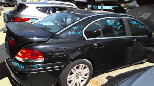2003 BMW 745i