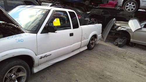 2000 GMC S10s15