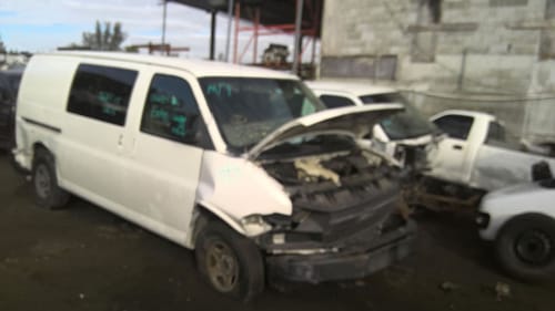 2005 GMC Expr15