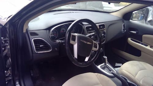 2013 Chrysler 200
