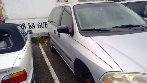 2003 Ford Windstar