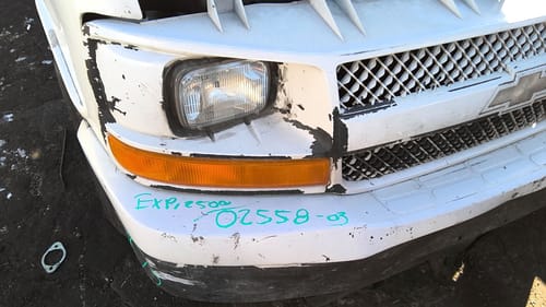 2003 GMC Expr25