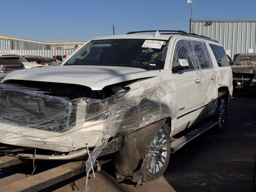2017 GMC Ykxl15