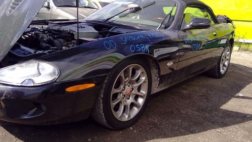 2000 Jaguar Xk8