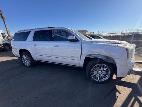 2017 GMC Ykxl15