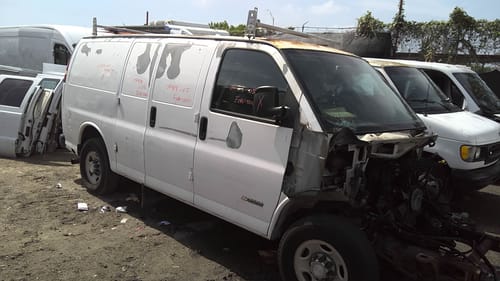 2005 GMC Expr25