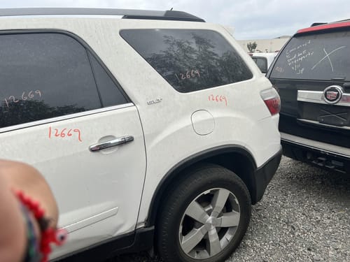 2011 GMC Acadia