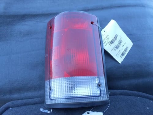 2001 Ford E-250