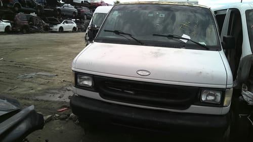 2001 Ford E-250