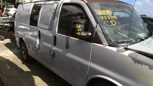 2004 GMC Expr15