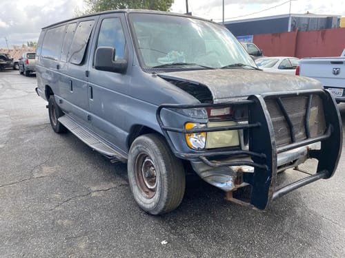 2003 Ford E-350