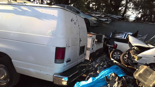 2000 Ford E-250