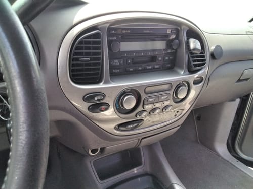 2003 Toyota Sequoia