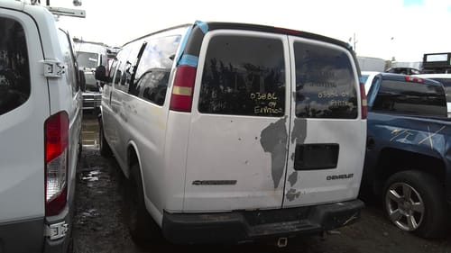 2004 GMC Expr25