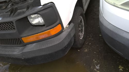 2004 GMC Expr25